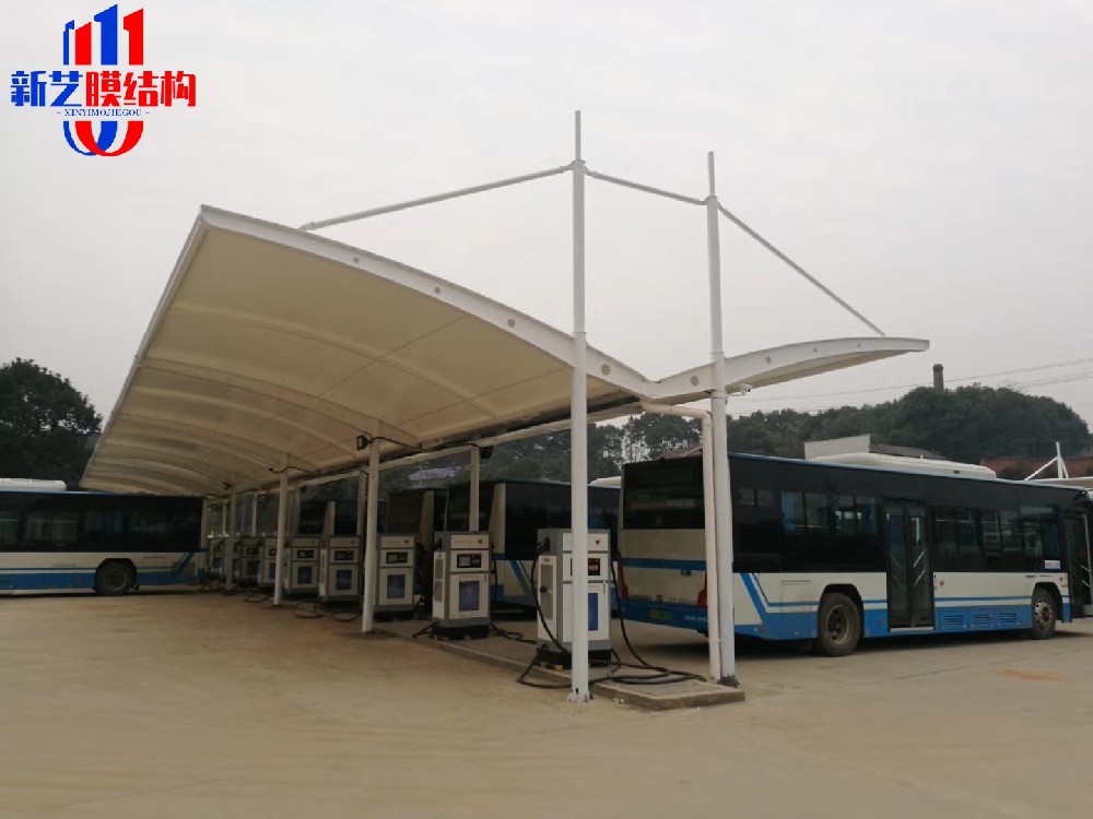 公交站场站停车棚